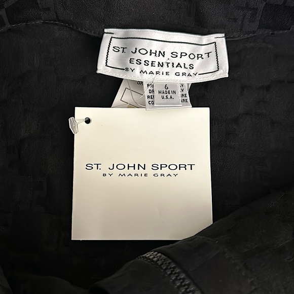 St. John NWT Elegant Black Zippered Patterned Skirt **Size 6** 🌺🌺 - Picture 6 of 6